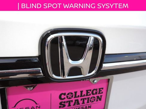 Used 2024 Honda Odyssey Elite image 11