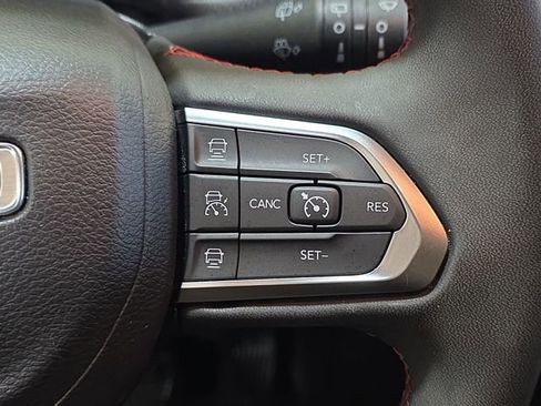 Used 2023 Jeep Compass Trailhawk image 30
