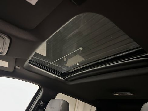 Certified 2024 GMC Sierra 1500 AT4 w/ Technology Package image 20