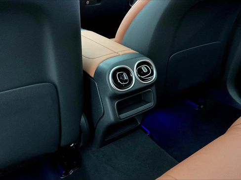 Certified 2026 Mercedes-Benz GLC 300 4MATIC image 10