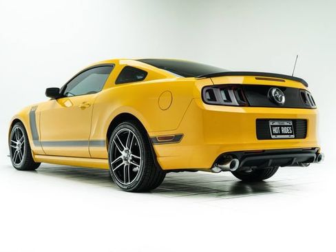 Used 2013 Ford Mustang Boss 302 w/ Boss 302 Accessory Pkg RWD image 19