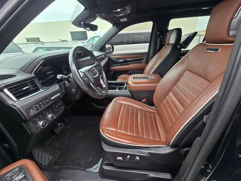 Used 2023 GMC Yukon Denali Ultimate image 9