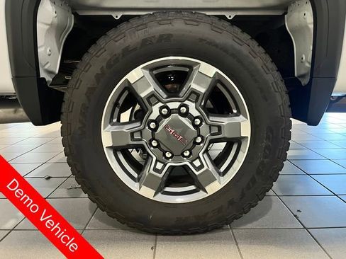 New 2026 GMC Sierra 2500 SLE w/ SLE Value Package; AWD/4WD image 9