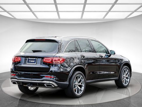 Certified 2022 Mercedes-Benz GLC 300 4MATIC image 4