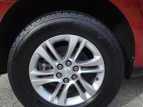 Used 2018 Buick Enclave Essence FWD image 32