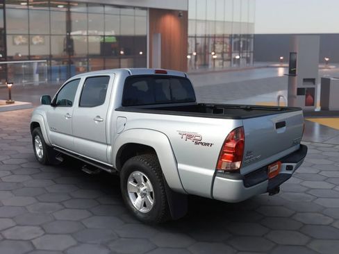 Used 2008 Toyota Tacoma PreRunner image 4