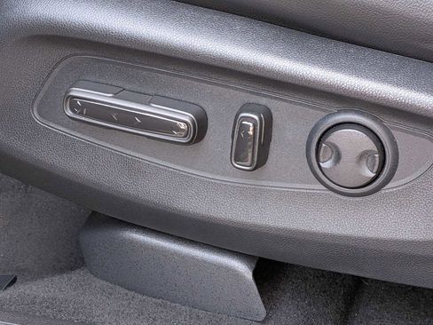 Used 2025 Honda CR-V Sport Touring image 16