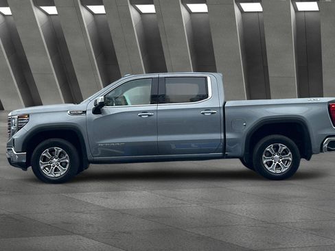 Certified 2025 GMC Sierra 1500 SLT image 7