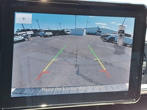 Used 2021 Ford Explorer XLT w/ Equipment Group 202A AWD/4WD image 25