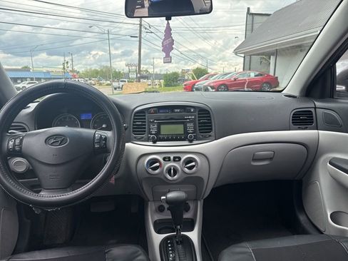 Used 2011 Hyundai Accent GLS w/ Premium Pkg 4 FWD image 19