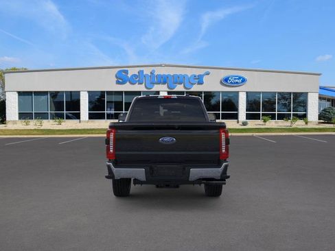 New 2026 Ford F250 Lariat w/ FX4 Off-Road Package image 34