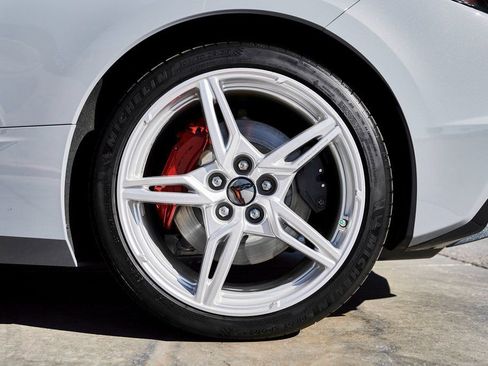 Used 2024 Chevrolet Corvette Stingray Premium Conv w/ Z51 Performance Package image 26