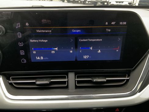 Used 2025 Chevrolet Trax LT w/ LT Convenience Package image 36