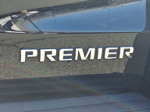 Used 2019 Chevrolet Tahoe Premier image 33