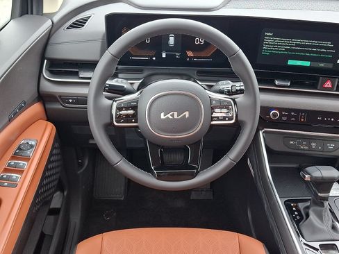 New 2026 Kia Carnival EX FWD image 7