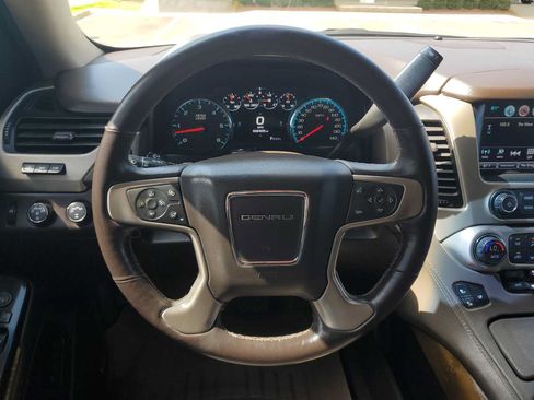 Used 2017 GMC Yukon XL Denali w/ Open Road Package AWD/4WD image 16