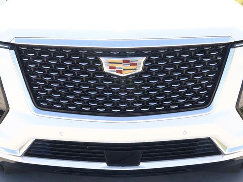 Certified 2025 Cadillac Escalade Premium Luxury w/ LPO, Floor Liner Package RWD image 8