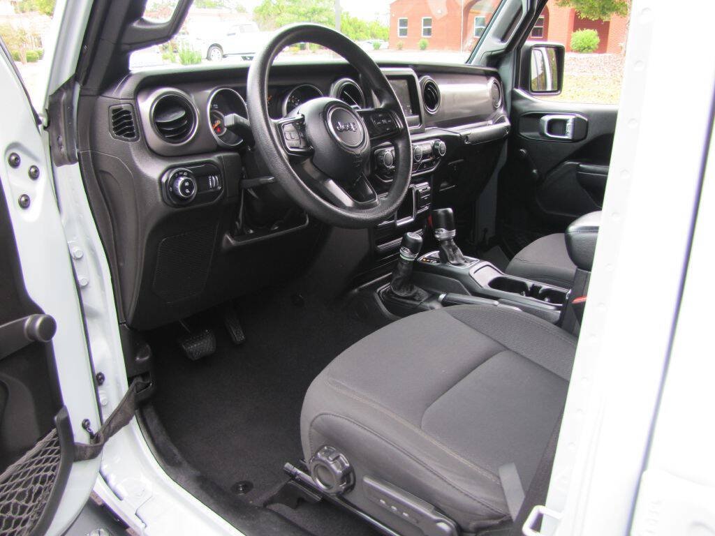 Used 2023 Jeep Gladiator Sport AWD/4WD image 20