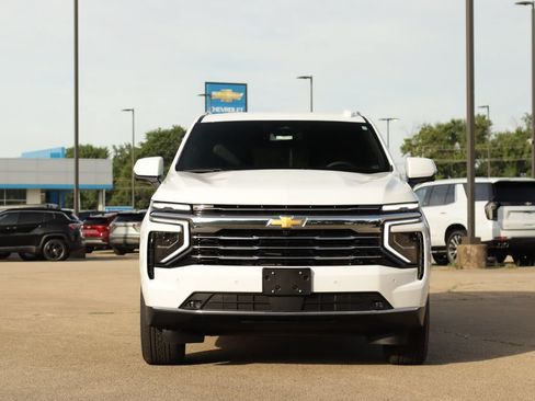 New 2026 Chevrolet Suburban LT w/ Comfort Package AWD/4WD image 2