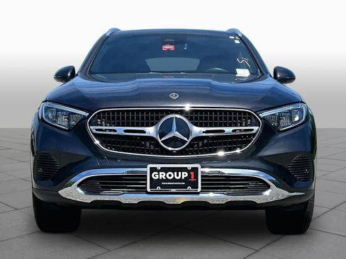 Used 2024 Mercedes-Benz GLC 300 4MATIC image 4