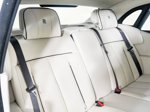 Used 2019 Rolls-Royce Phantom Sedan image 31