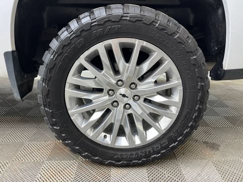 Used 2022 Chevrolet Silverado 1500 RST w/ Convenience Package II AWD/4WD image 30