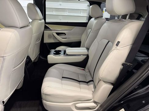 Used 2024 MAZDA CX-90 3.3 Turbo S w/ Premium Plus image 19