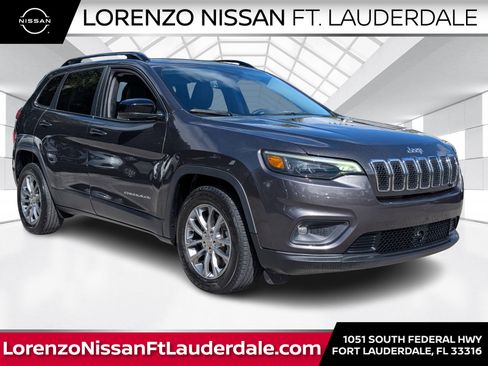 Used 2022 Jeep Cherokee Latitude Lux image 1