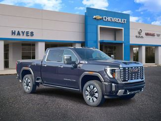 Used 2025 GMC Sierra 2500 Denali w/ Denali Reserve Package AWD/4WD video 1