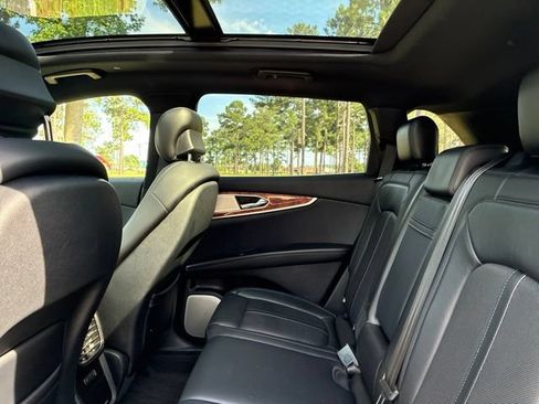 Used 2020 Lincoln Nautilus Reserve w/ Equipment Group 202A AWD/4WD image 22