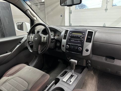 Used 2012 Nissan Frontier PRO-4X image 21