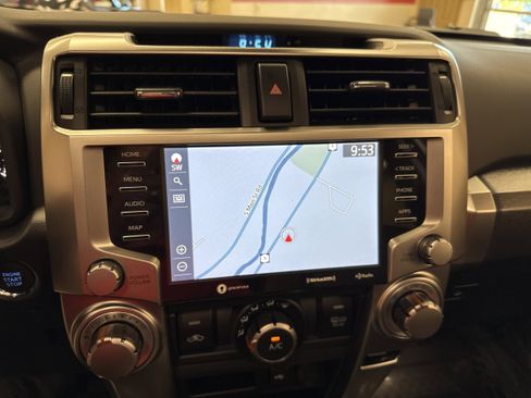 Used 2022 Toyota 4Runner SR5 Premium image 38