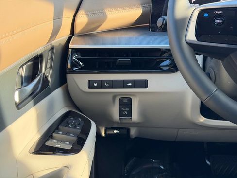 New 2026 Nissan Murano Platinum w/ Cargo Package AWD/4WD image 24