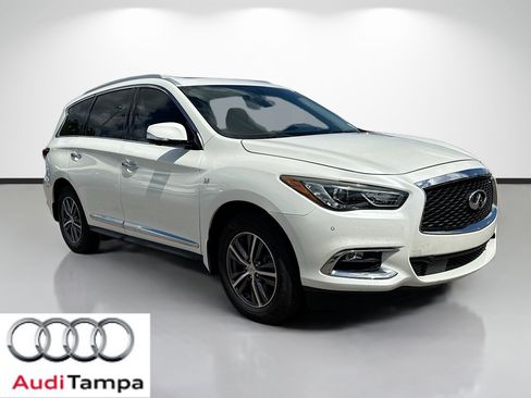 Used 2020 INFINITI QX60 Luxe w/ Essential Package FWD image 1