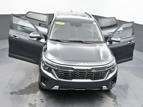 Used 2025 Kia Seltos S image 62