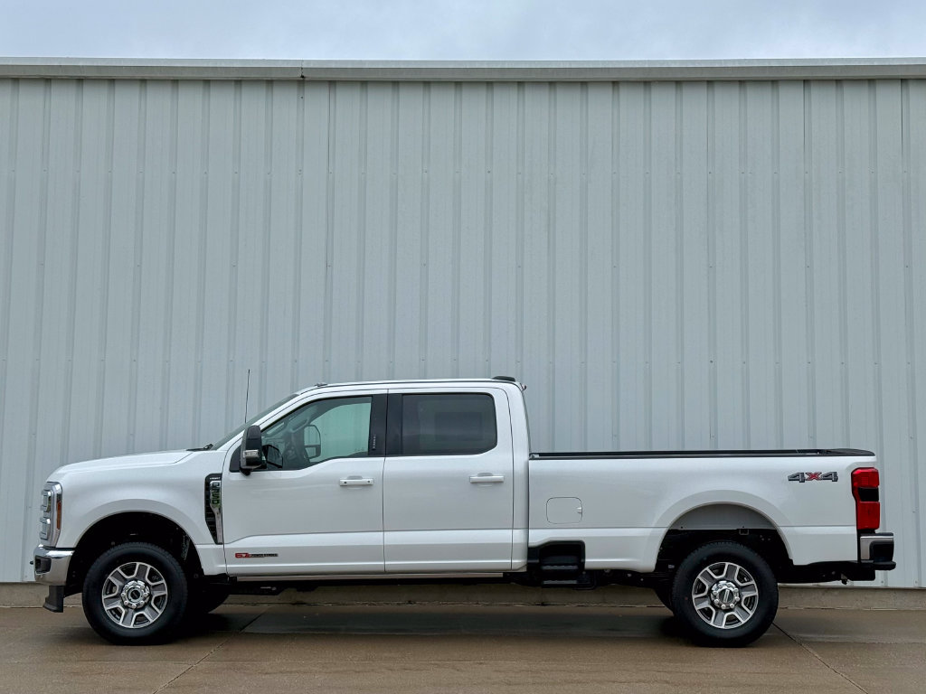 New 2026 Ford F350 Lariat w/ Lariat Ultimate Package AWD/4WD image 3