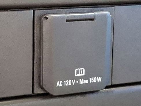 Certified 2021 Chevrolet Express 2500 w/ Driver Convenience Package image 25