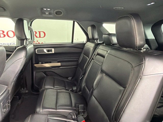 Used 2022 Ford Explorer XLT AWD/4WD image 25