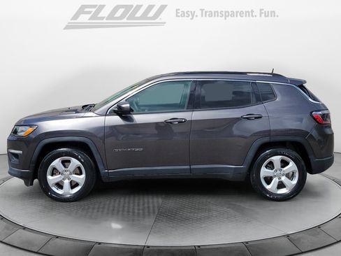Used 2021 Jeep Compass Latitude w/ Sun and Sound Group FWD image 4