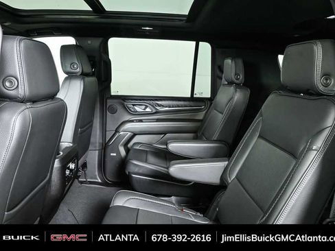Used 2024 GMC Yukon XL Denali image 19