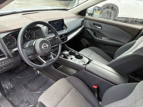 Used 2023 Nissan Rogue SV image 14