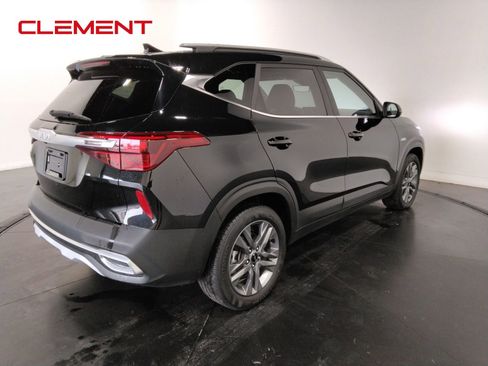 Used 2023 Kia Seltos S image 6