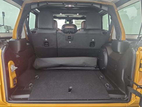 New 2026 Jeep Wrangler Unlimited Sahara AWD/4WD image 30