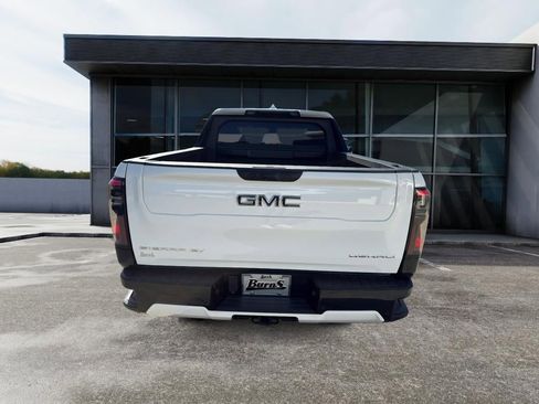 New 2025 GMC Sierra EV Denali image 6