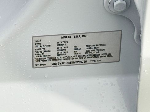 Used 2021 Tesla Model Y Long Range image 44