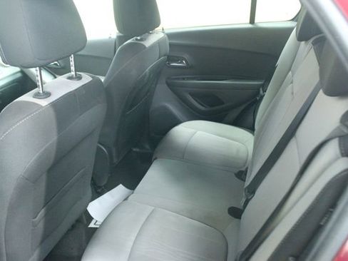 Used 2016 Chevrolet Trax LT FWD image 9