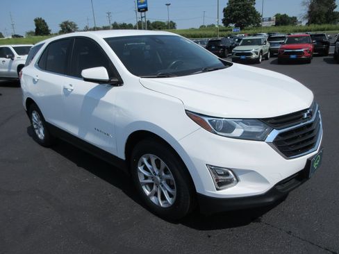 Used 2019 Chevrolet Equinox LT w/ Driver Convenience Package FWD image 7
