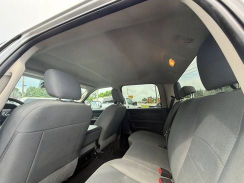 Used 2018 RAM 2500 Tradesman w/ Chrome Appearance Group AWD/4WD image 18