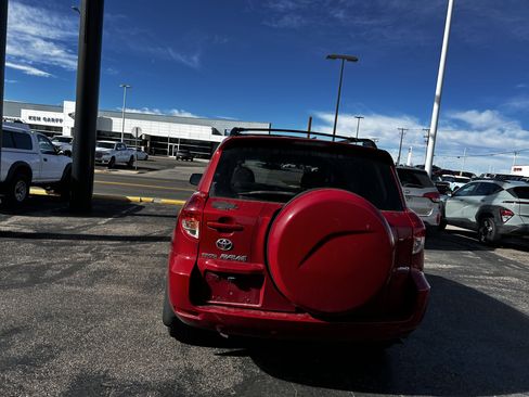 Used 2008 Toyota RAV4 4WD image 4