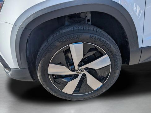 Used 2024 Volkswagen Taos S image 12